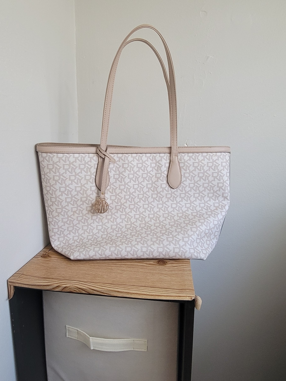 DKNY Logo Monogram Tote Bag Beige Cream Gold Hardware Shoulder Purse